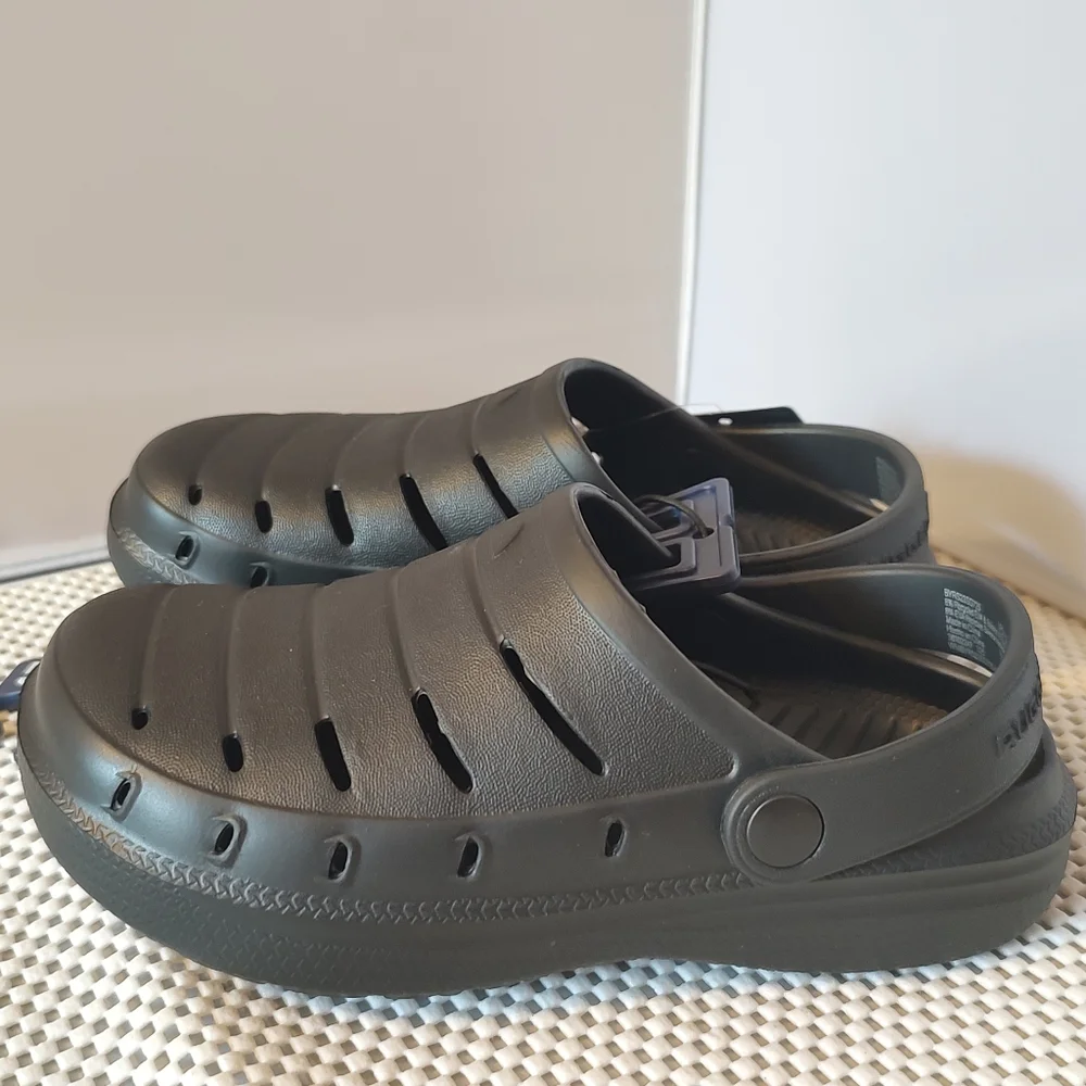 Rugged Shark Little Boys Size 13 Eva Clogs Black NWT